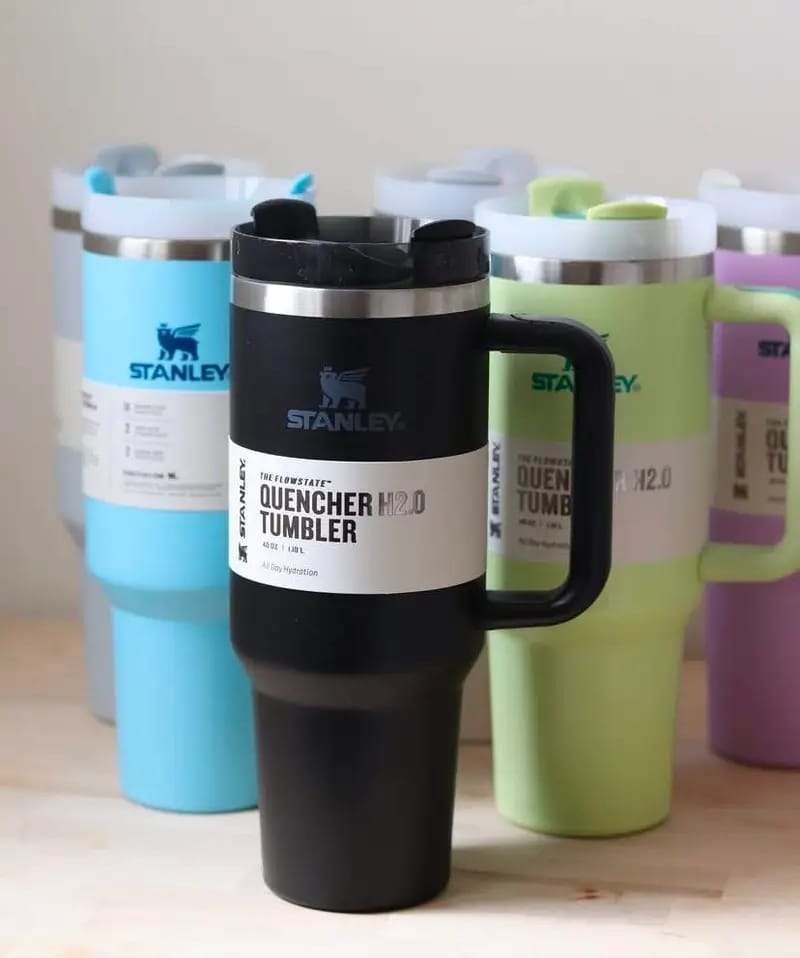 Stainley Tumbler With Straw box Packing